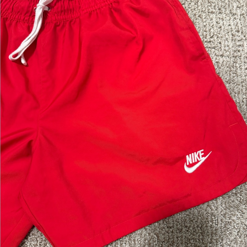 Nike Men's Vibrant Red Athletic Shorts - Picture 2 of 4